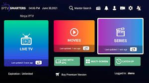 Affichage mobile de l’app IPTV Smarters avec catégories de chaînes